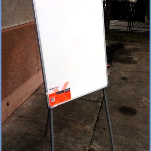 Flipchart whiteboard tabla 70x100cm podesiva 02